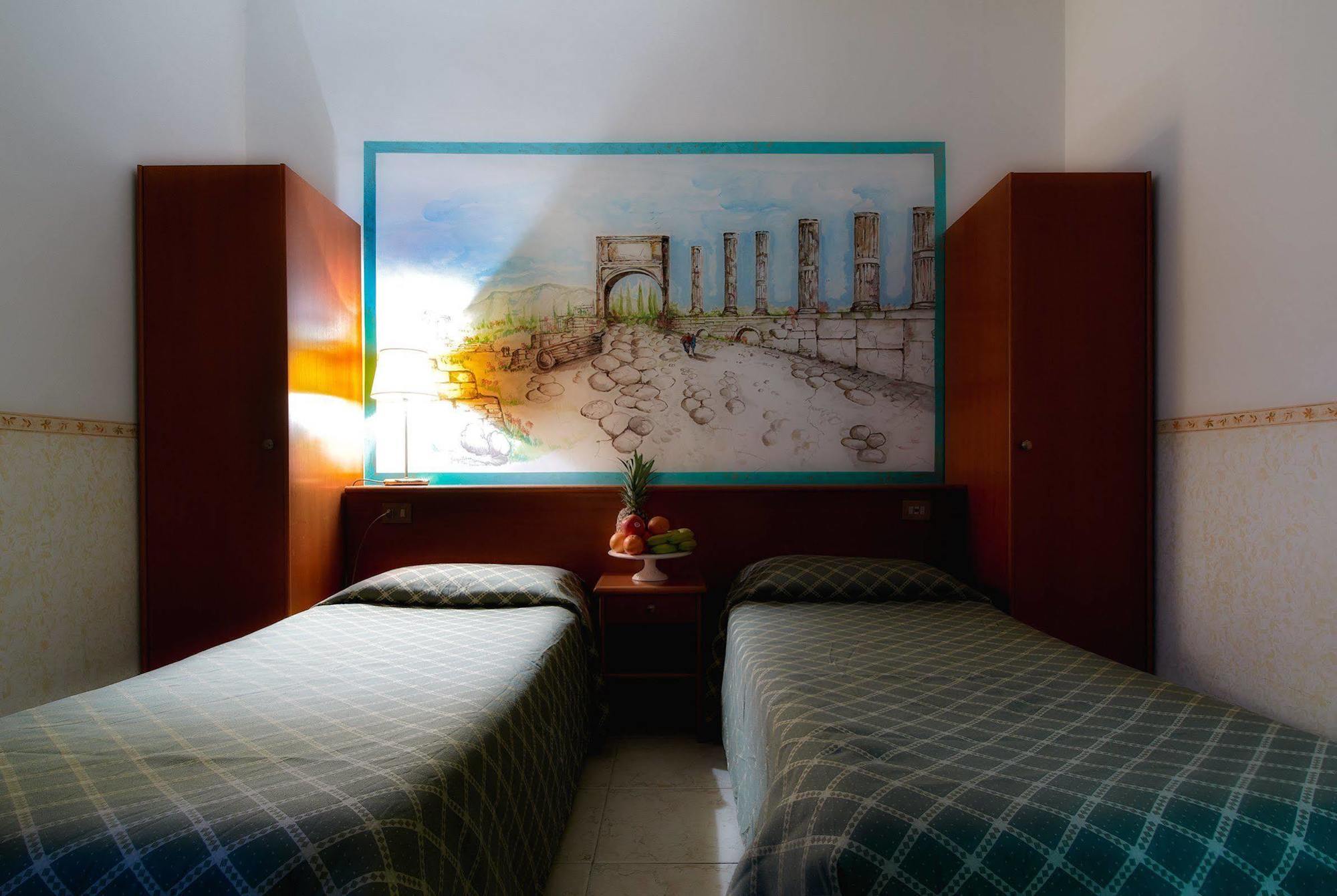 Nazional Rooms ローマ エクステリア 写真